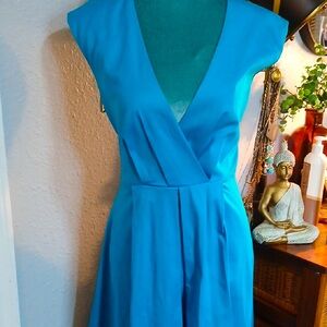 Calvin Klein Elegant Blue V-Neck Dress